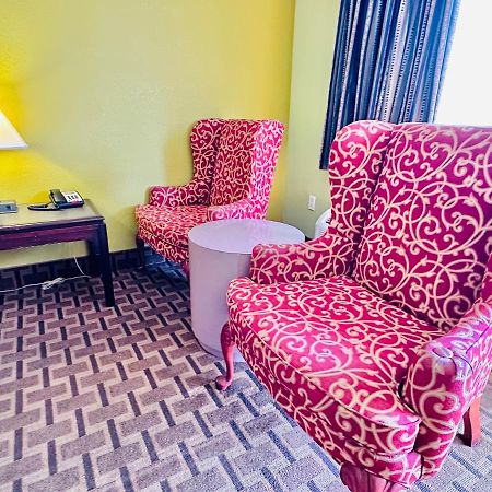 American Inn Princeton Экстерьер фото